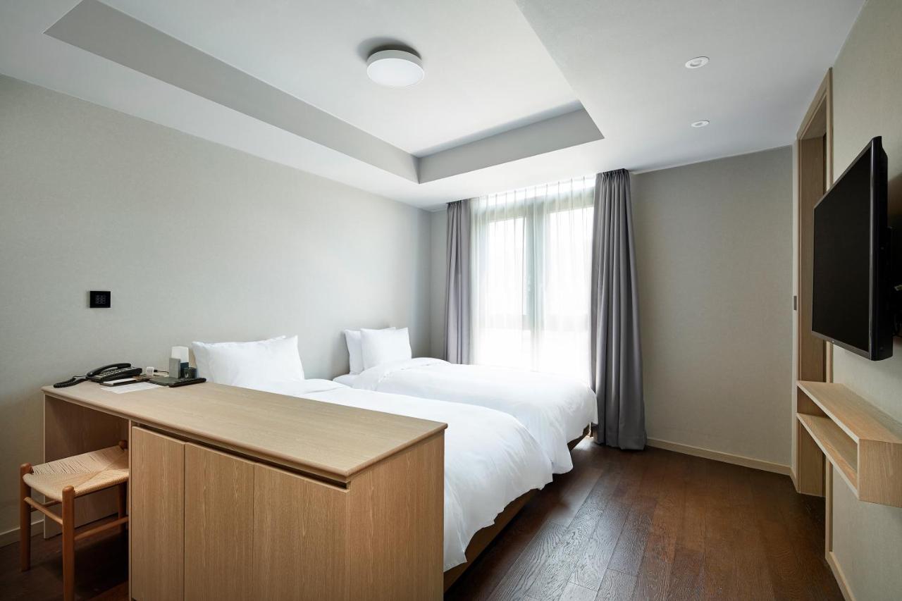 Dears Myeongdong Hotel Seoul Exterior photo